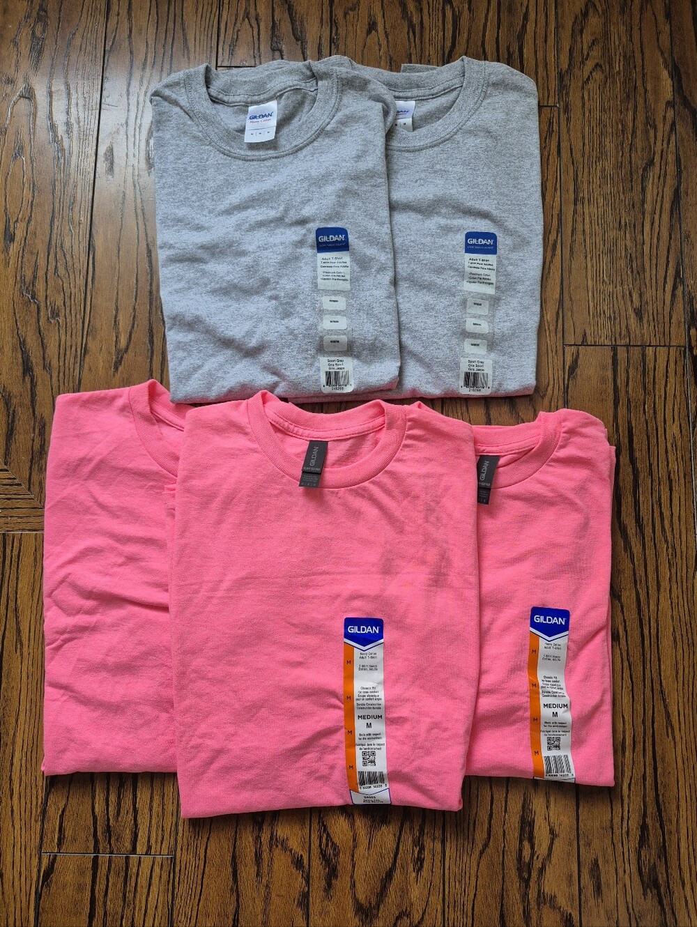 New T-Shirts Medium Cotton - Gray & Pink - Gildan Brand. Blank T-Shirts